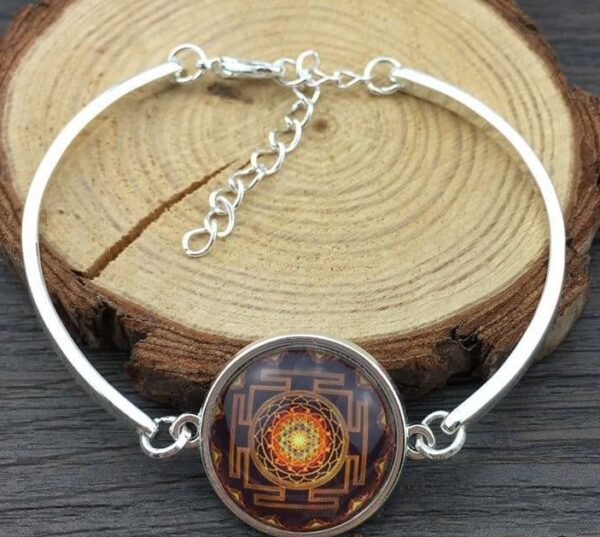Sacred Sri Yantra Jewelry Set - Image 3