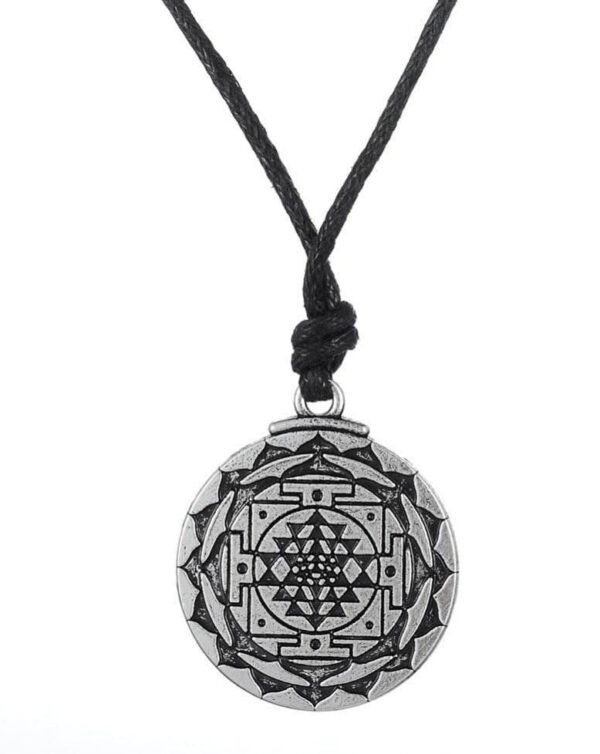Sri Yantra for Growth and Healing Amulet